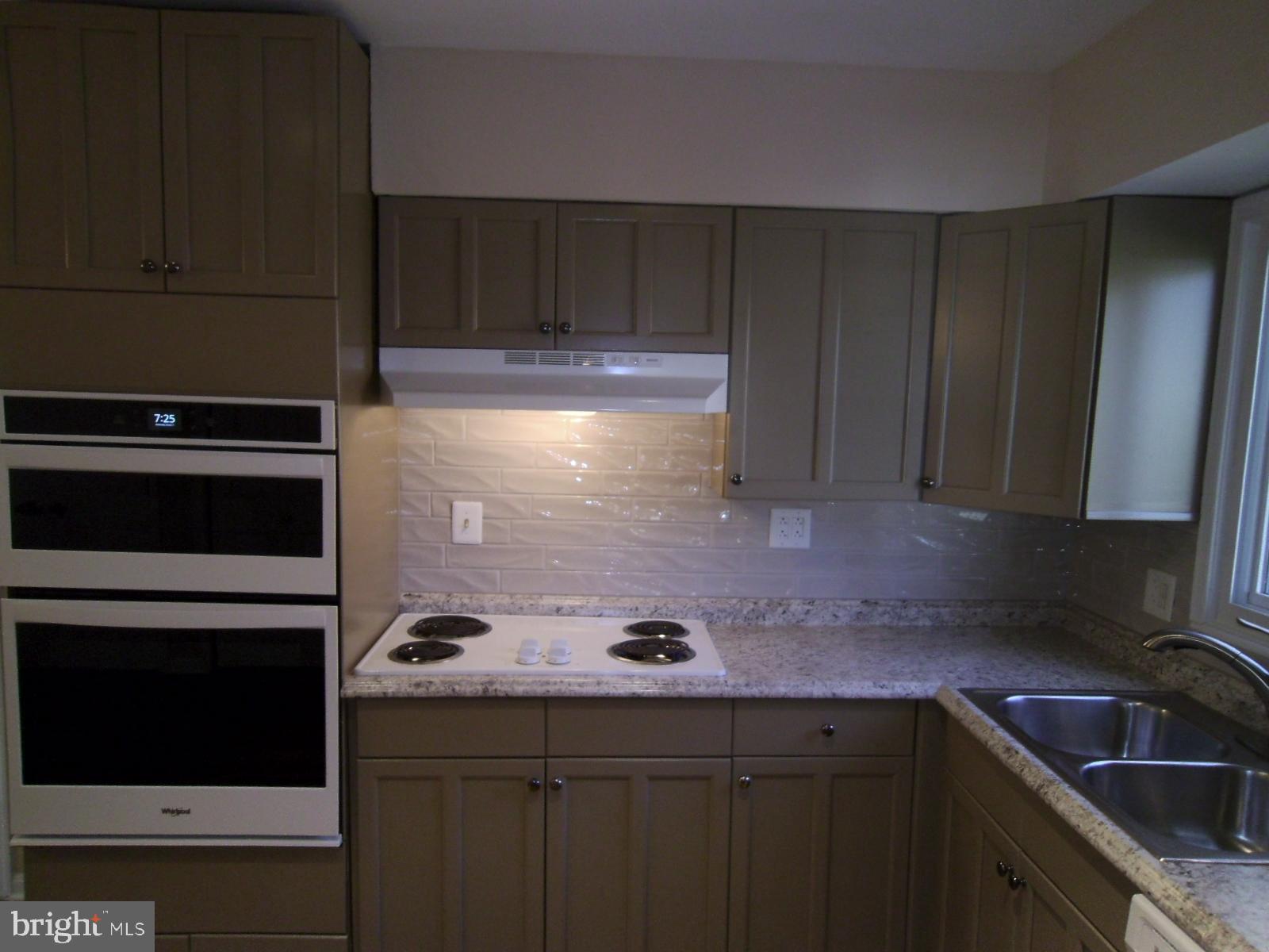 62 Sebastian Road Fredericksburg, VA 22405 - Photo 2 of 26 Kitchen