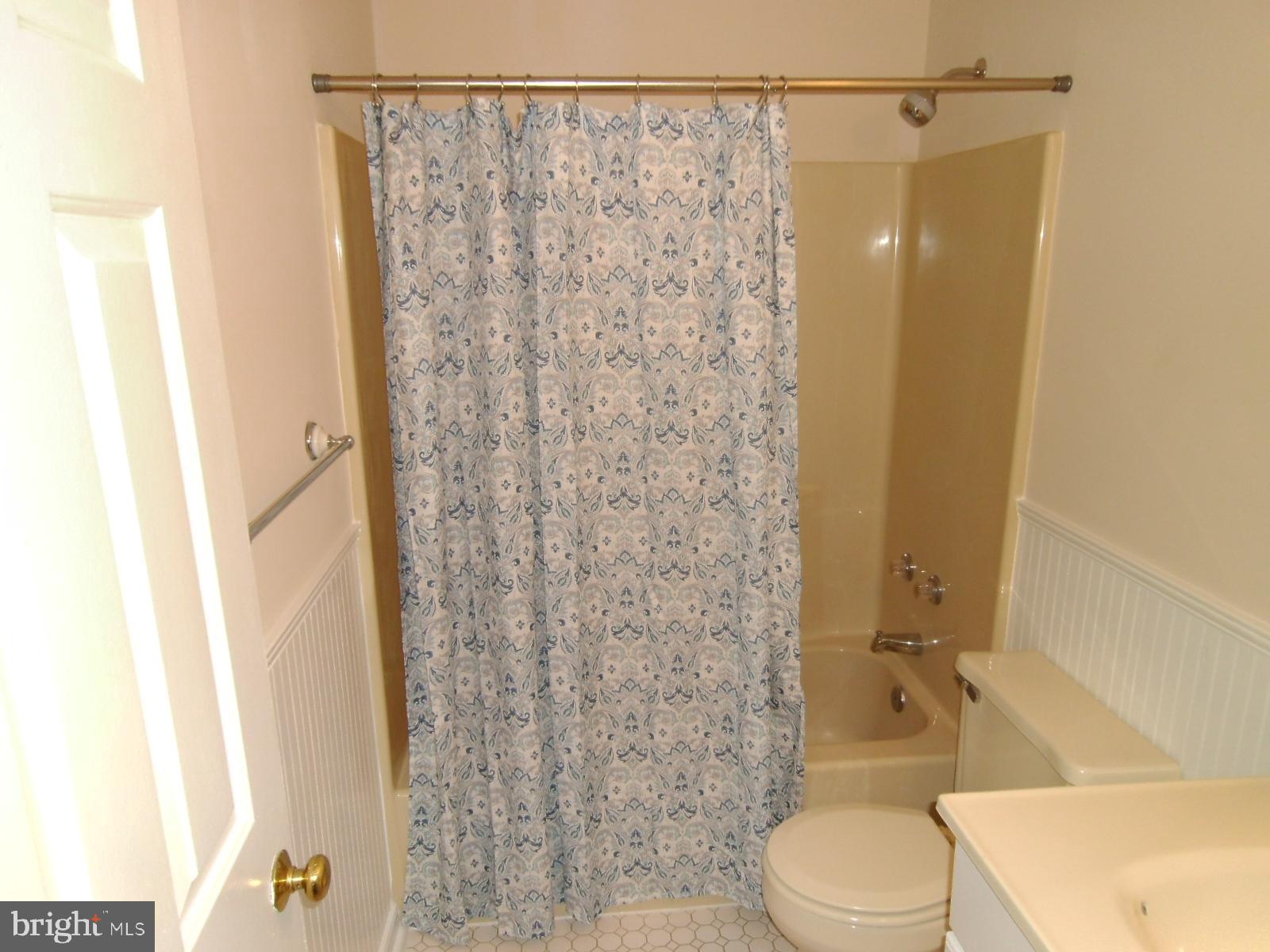 62 Sebastian Road Fredericksburg, VA 22405 - Photo 13 of 26 Hall Bath