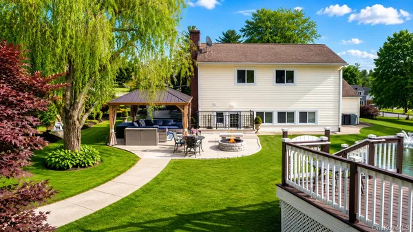 $779,999 | 688 Pleasantview Court, Yorktown Heights, NY 10598