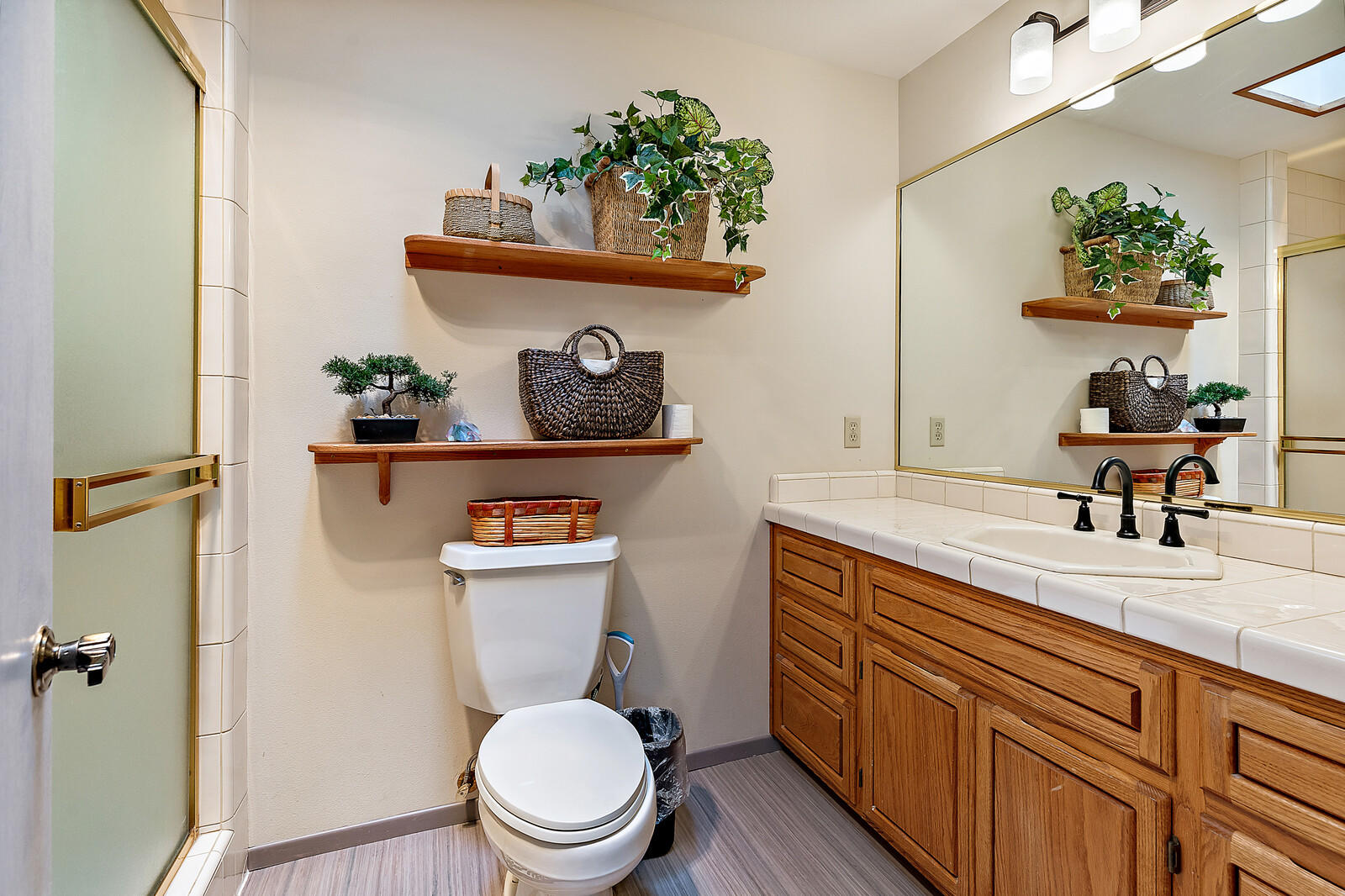 9250 Wagner Creek Road Talent, OR 97540 - Photo 27 of 52 Master bath with walk in shower