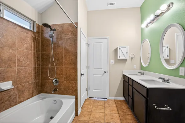 $1,900 | 15102 Walcott Drive, Austin, TX 78725