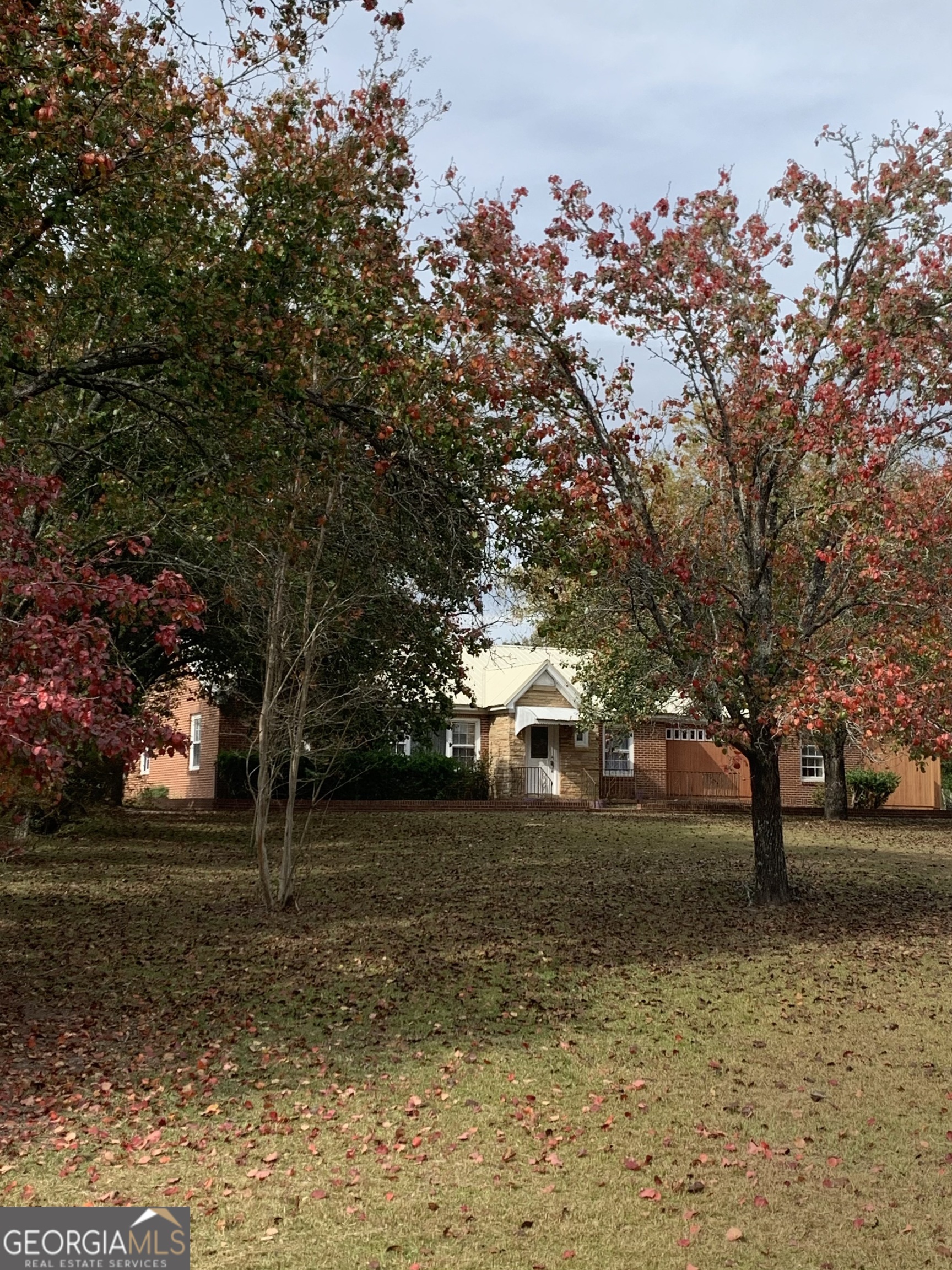 1066 Millen Hiltonia Road Sylvania, GA 30467 - Photo 22 of 24 a view of road with tree