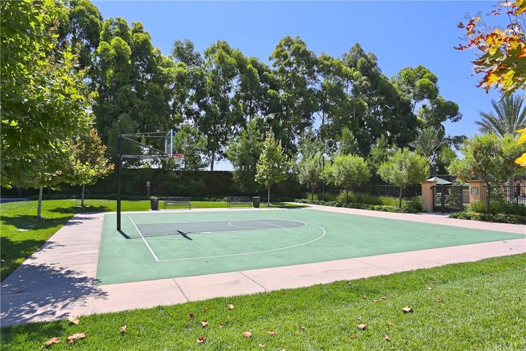 24 Lacebark Irvine, CA 92618 - Photo 25 of 28