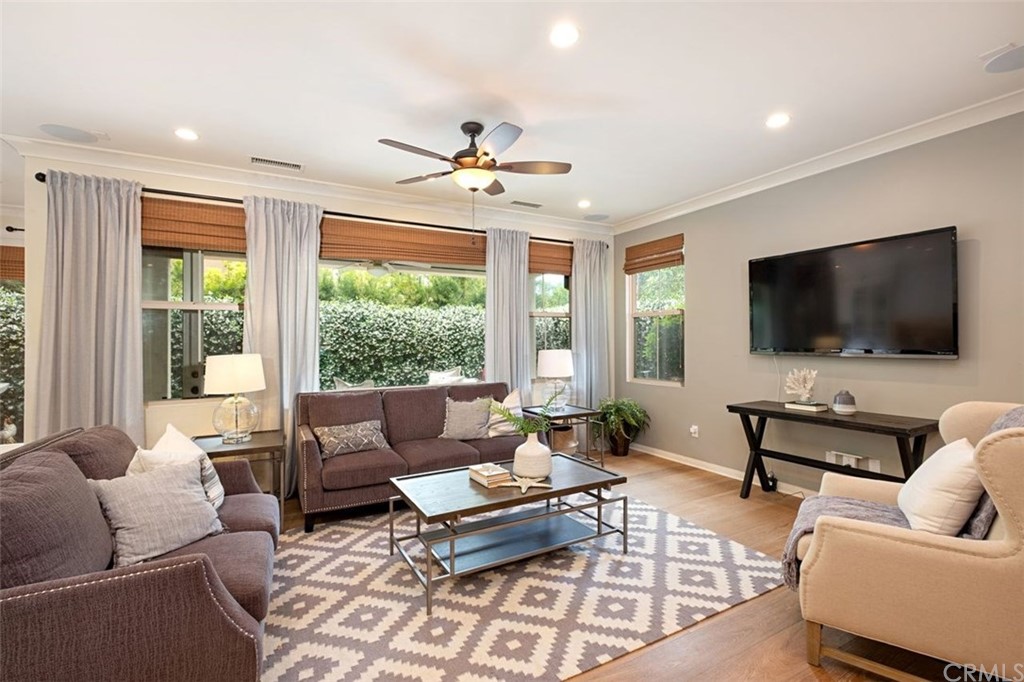 24 Lacebark Irvine, CA 92618 - Photo 5 of 28