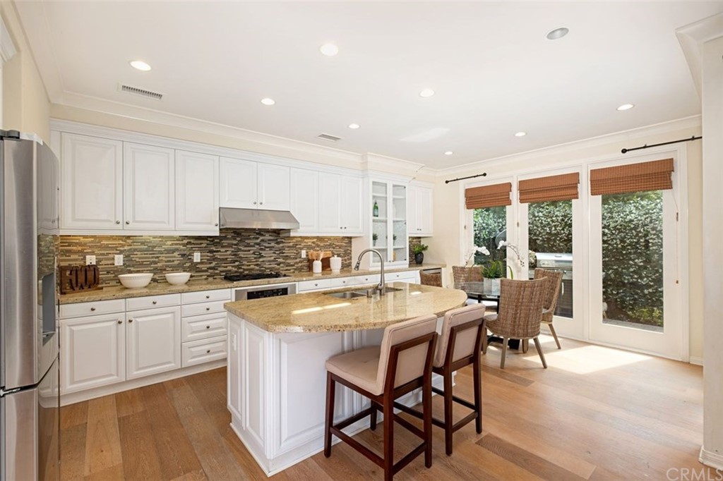 24 Lacebark Irvine, CA 92618 - Photo 6 of 28