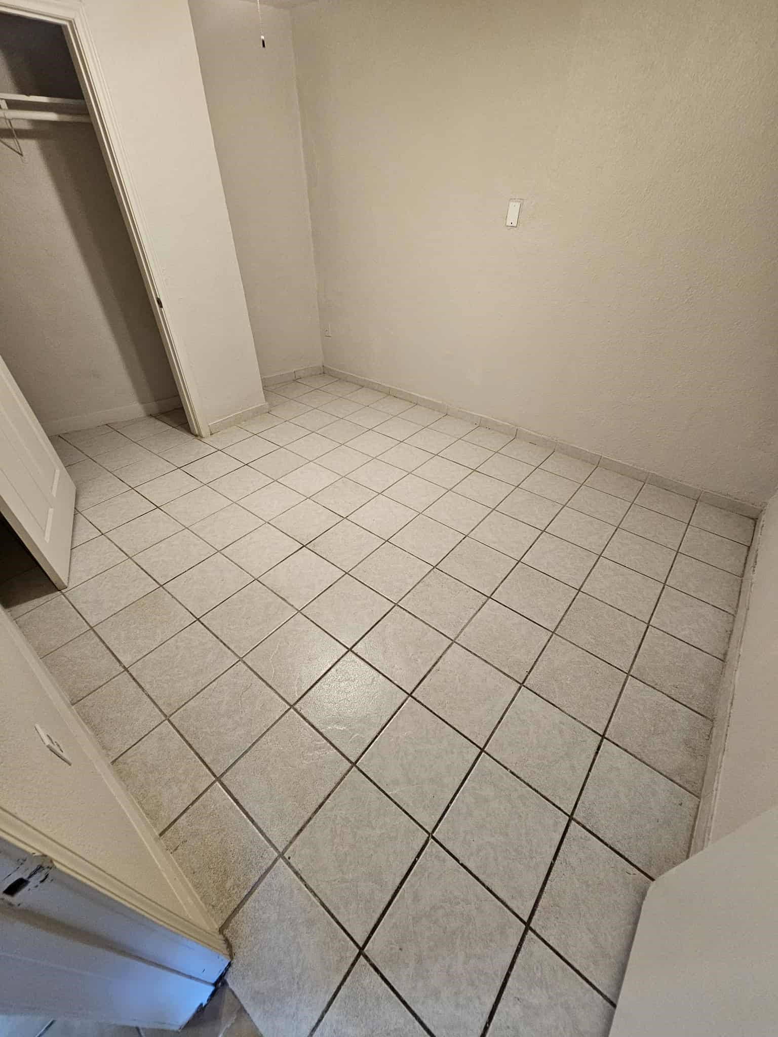 4115 Bering Street, Unit B Houston, TX 77003 - Photo 8 of 8 a view of a garage