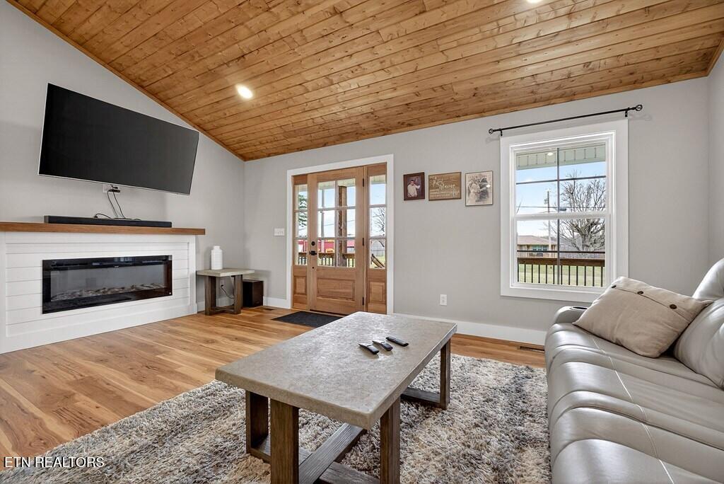 1667 Old Bonair Road Sparta, TN 38583 - Photo 11 of 38 phillips11