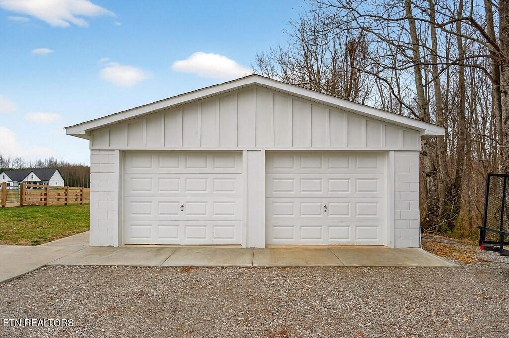 1667 Old Bonair Road Sparta, TN 38583 - Photo 37 of 38 phillips38