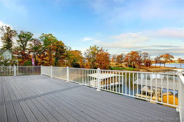 $1,190,000 | 331 Hollow Oak Road, Sunrise Beach, MO 65079