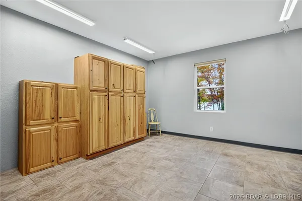 $1,190,000 | 331 Hollow Oak Road, Sunrise Beach, MO 65079