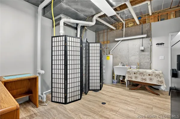 $1,190,000 | 331 Hollow Oak Road, Sunrise Beach, MO 65079