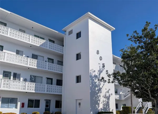 $67,900 | 8055 112th Street North, Unit 403, Seminole, FL 33772
