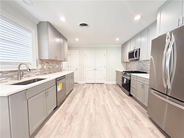 545 Maple Avenue Harvey, LA 70058 - Photo 8 of 22