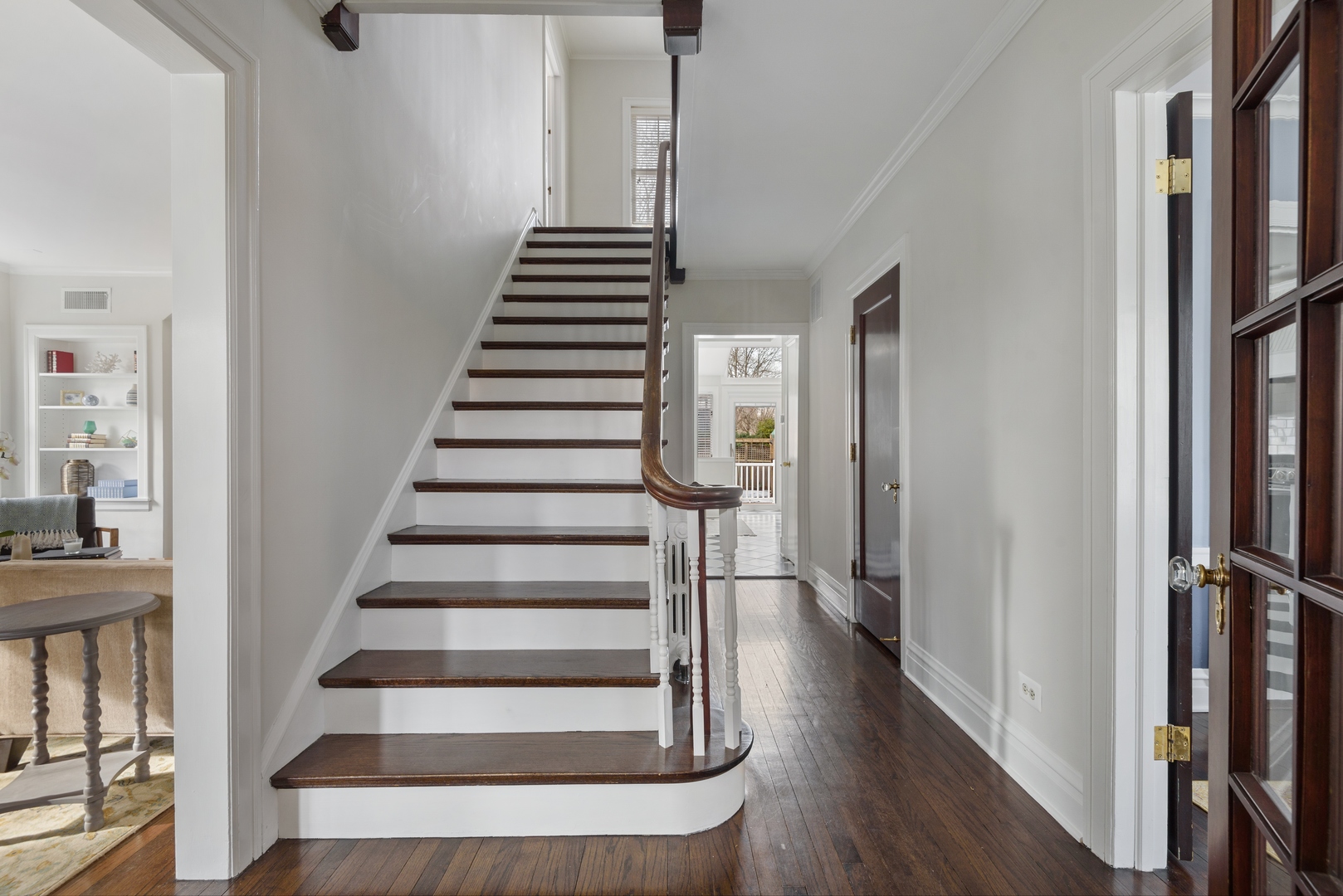 620 Exmoor Road Kenilworth, IL 60043 - Photo 4 of 40