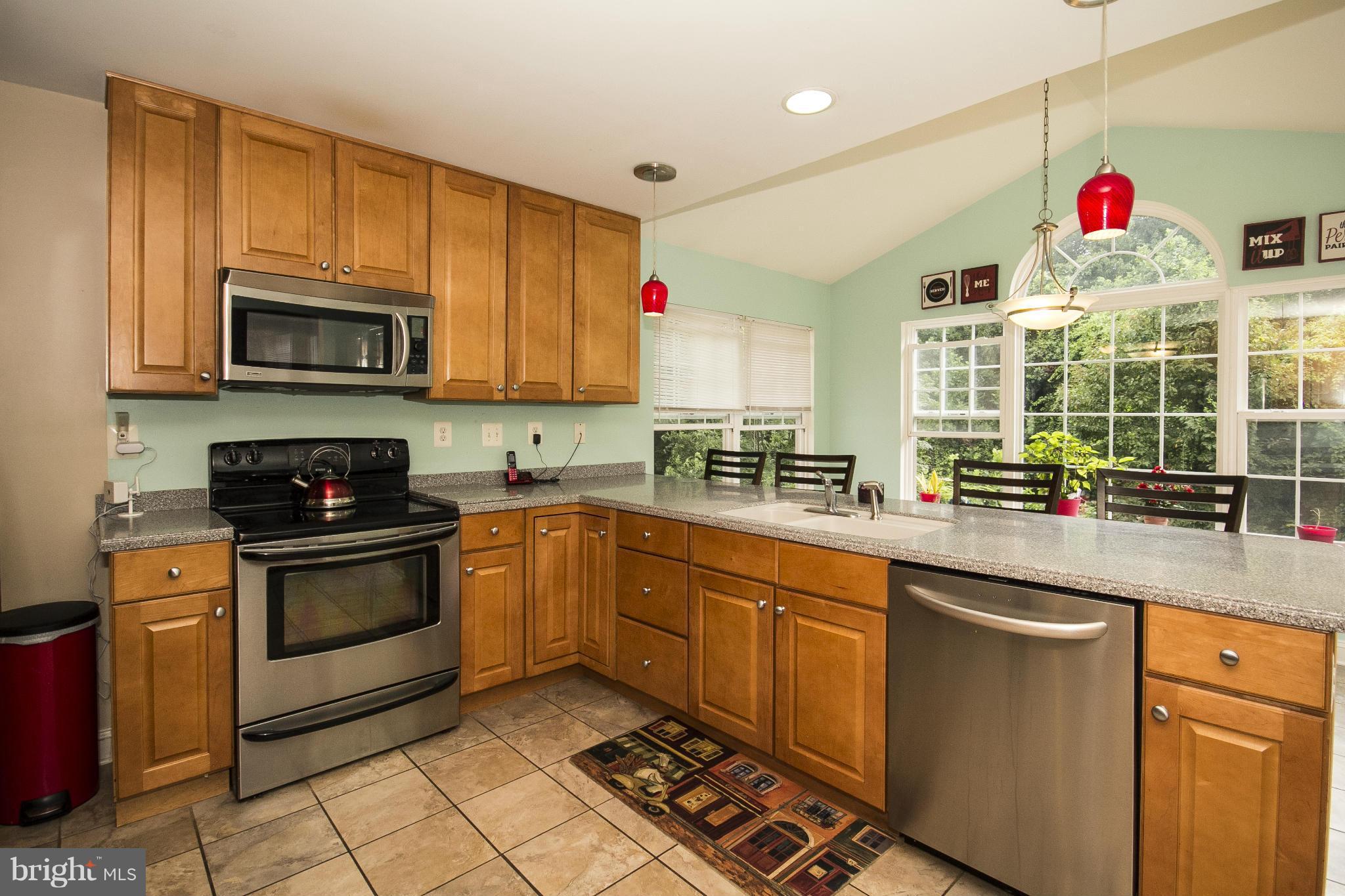 12102 Deka Road Clinton, MD 20735 - Photo 8 of 30 Stainless Steel Appliances
