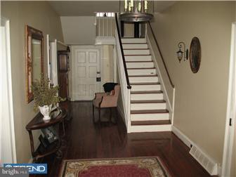 177 Pointers Auburn Road Mannington, NJ 08079 - Photo 7 of 12 Foyer
