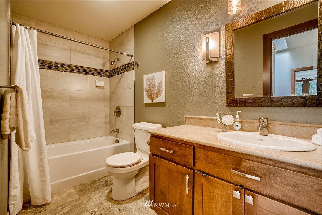 9328 Hoeder Lane Bothell, WA 98011 - Photo 17 of 25 Gallery Image 17