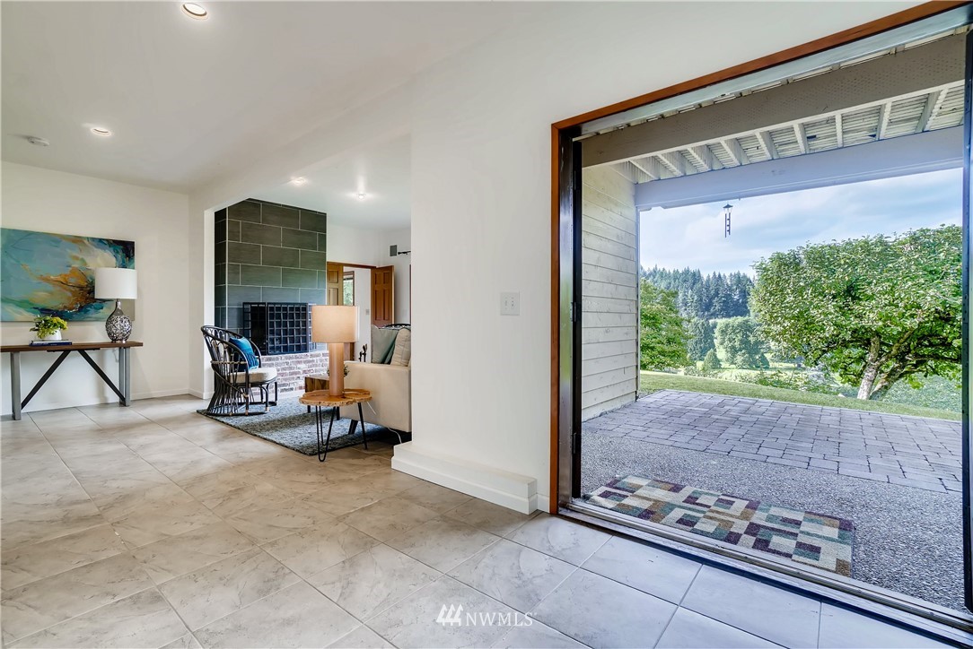 9328 Hoeder Lane Bothell, WA 98011 - Photo 19 of 25 Gallery Image 19