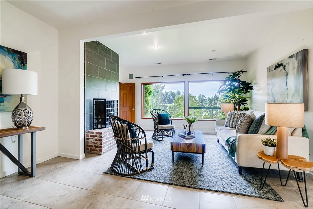 9328 Hoeder Lane Bothell, WA 98011 - Photo 20 of 25 Gallery Image 20