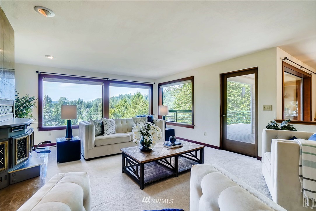 9328 Hoeder Lane Bothell, WA 98011 - Photo 7 of 25 Gallery Image 7