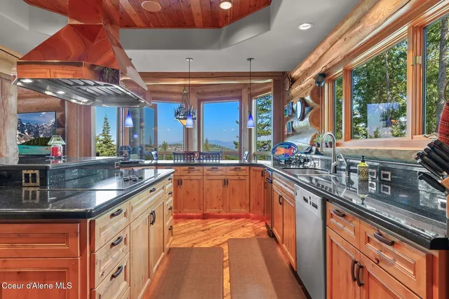 $3,595,000 | 18869 South Trekker Woods Road, Coeur D'Alene, ID 83814