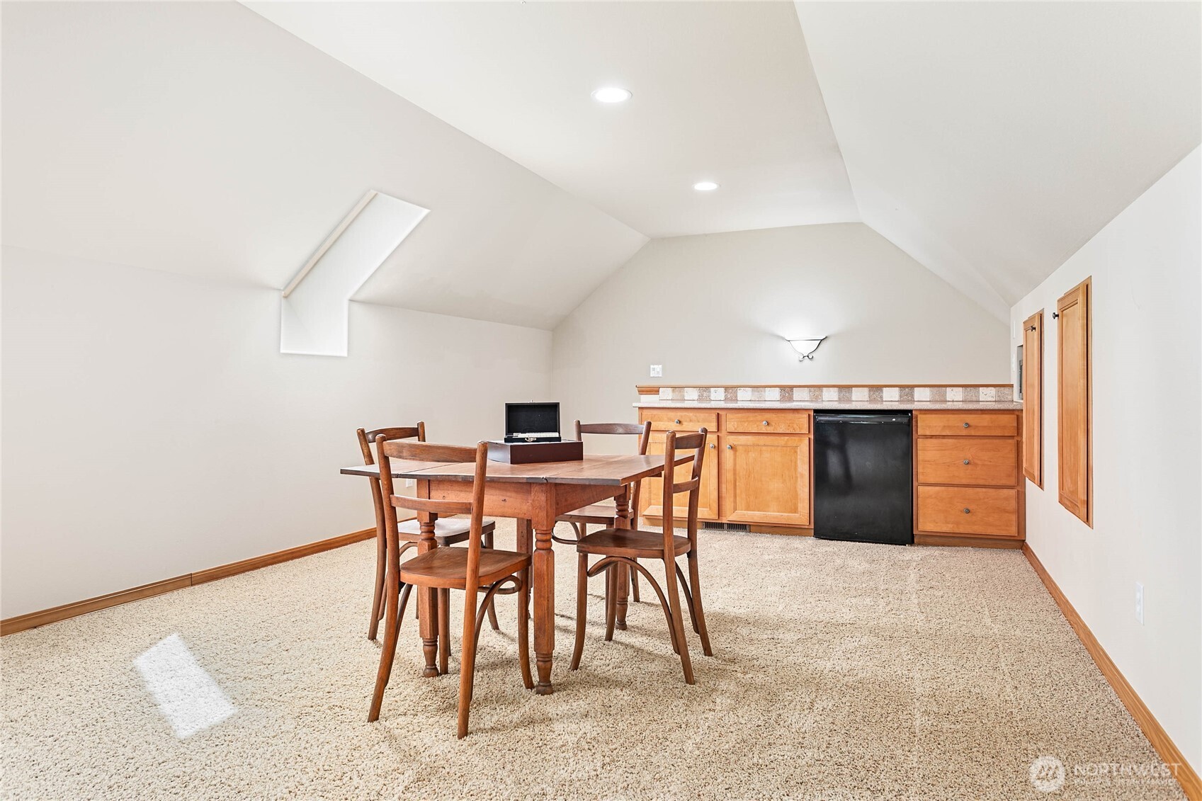 6068 East Hemmi Road Bellingham, WA 98226 - Photo 24 of 40 a view of a dining room with furniture