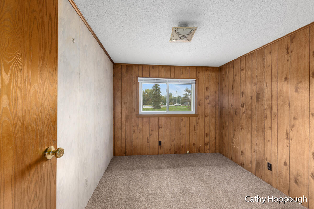 2075 Towner Road Haslett, MI 48840 - Photo 13 of 25 IMG_1012