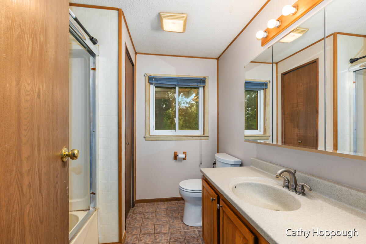 2075 Towner Road Haslett, MI 48840 - Photo 16 of 25 IMG_1015
