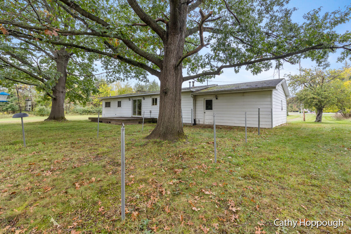2075 Towner Road Haslett, MI 48840 - Photo 19 of 25 IMG_1018