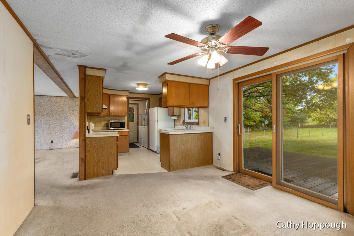 2075 Towner Road Haslett, MI 48840 - Photo 8 of 25 IMG_1007