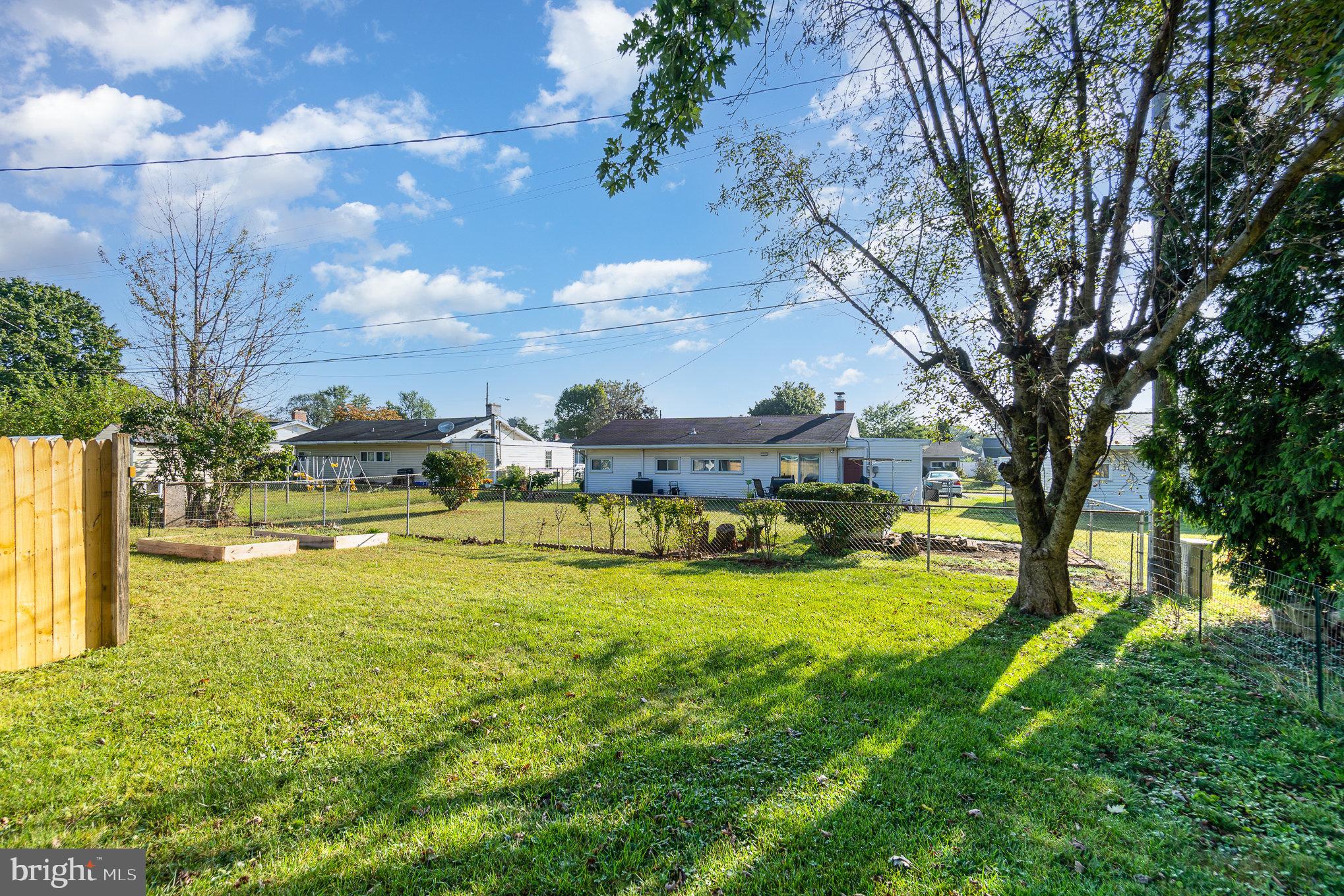 1503 Fireside Road York, PA 17404 - Photo 24 of 27