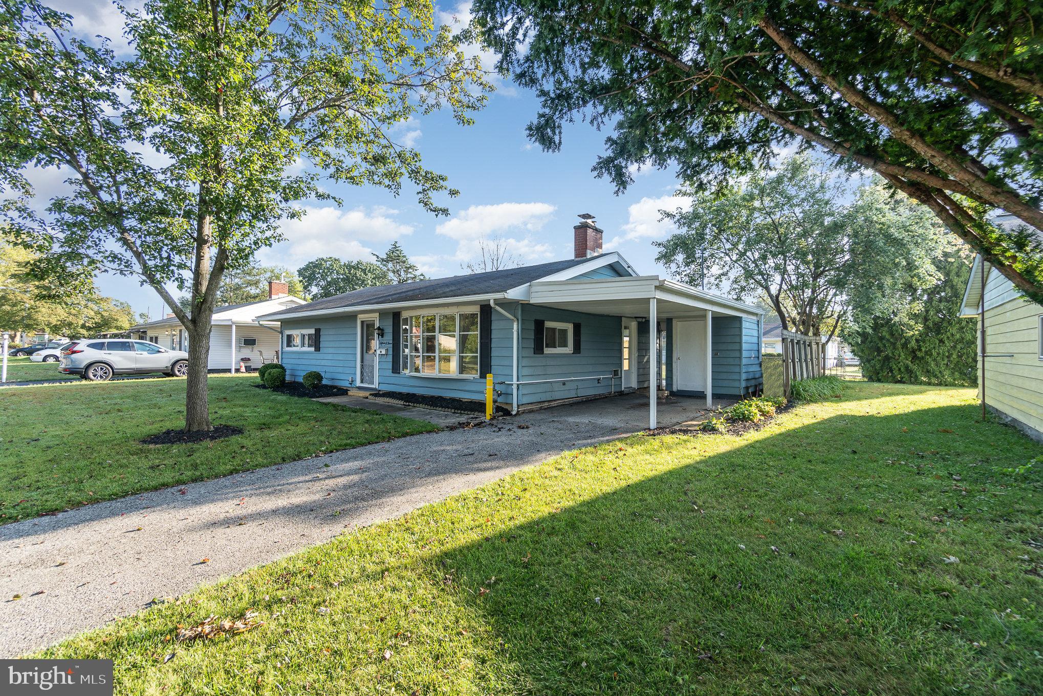 1503 Fireside Road York, PA 17404 - Photo 3 of 27