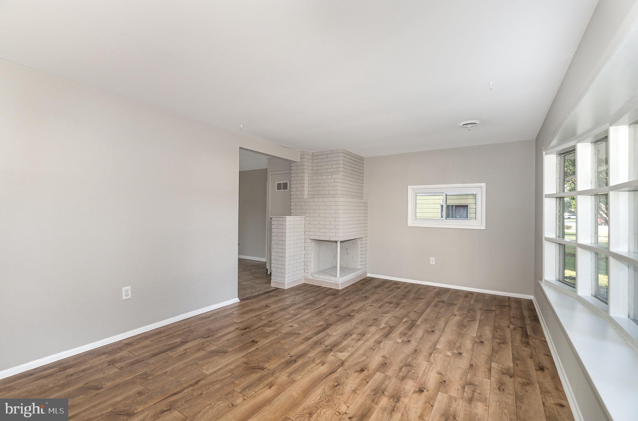 1503 Fireside Road York, PA 17404 - Photo 5 of 27
