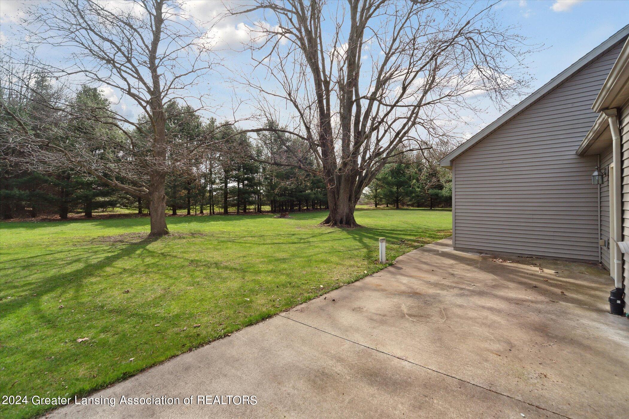 1515 Brookfield Road Charlotte, MI 48813 - Photo 33 of 37 33-1515-Brookfield-Rd-Charlotte-MI-48813