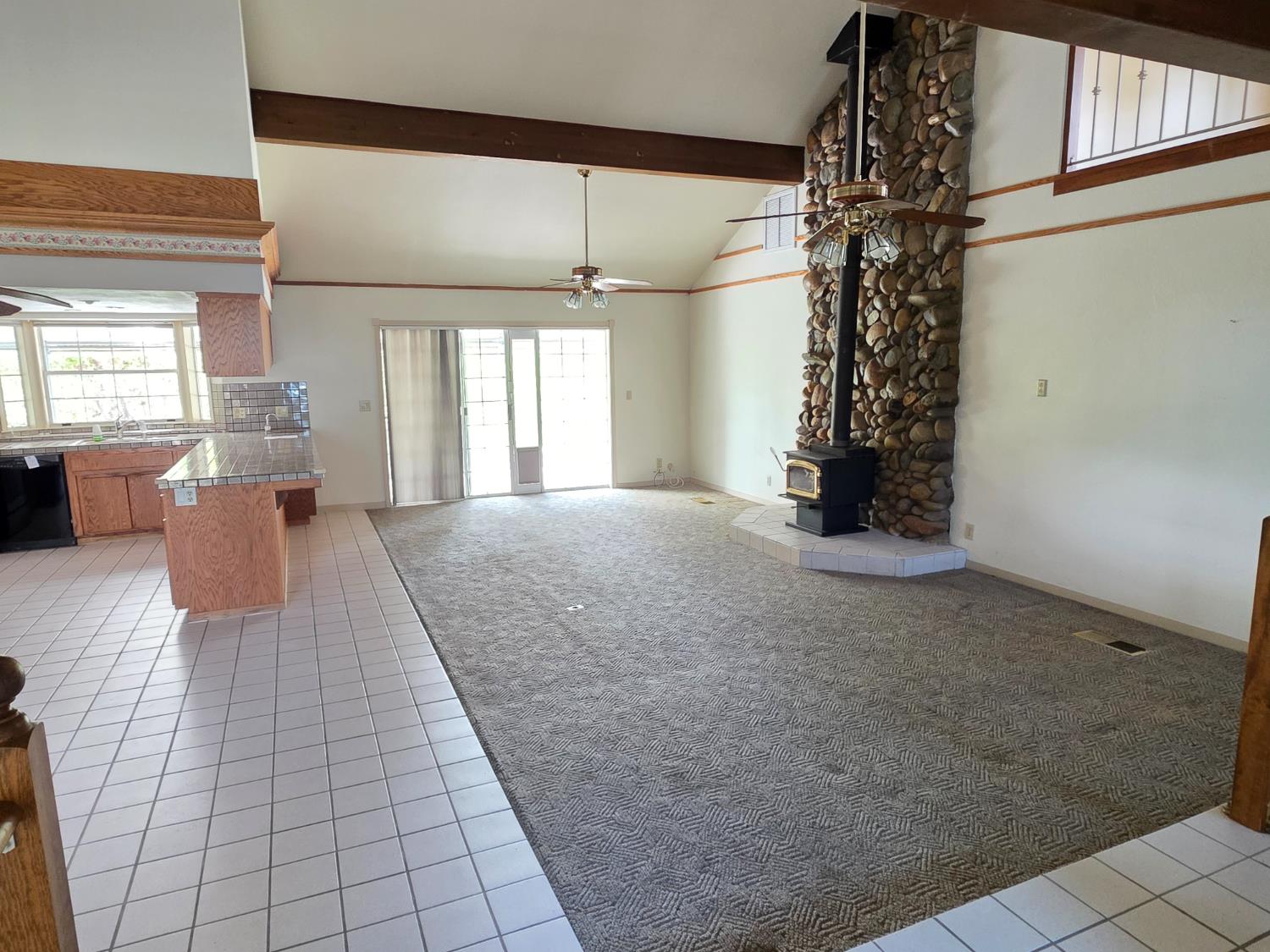 6416 Rio Blanco Drive Rancho Murieta, CA 95683 - Photo 6 of 70 The Grand Family Room welcomes you into the home.