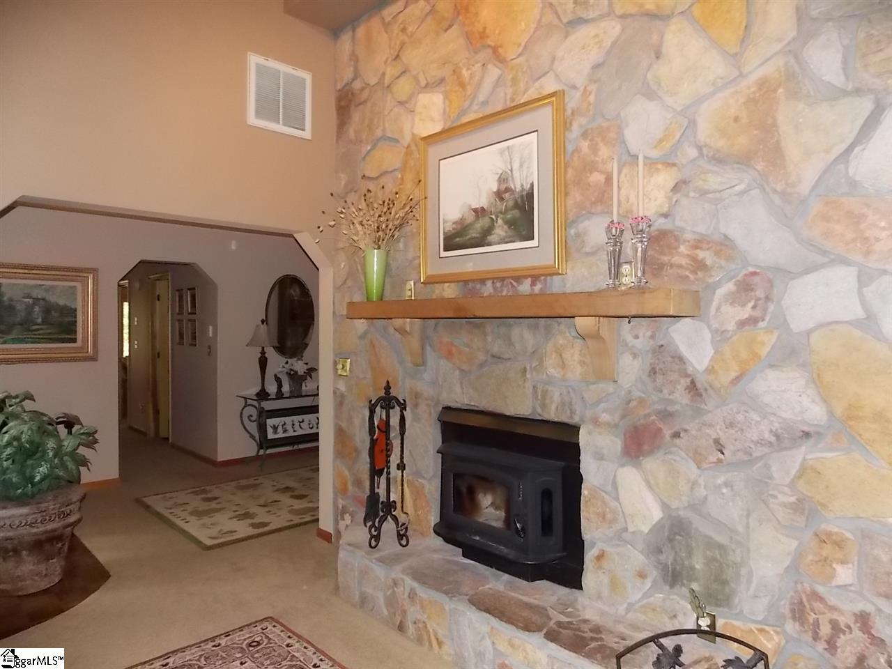 103 Hunters Ridge Pickens, SC 29671 - Photo 8 of 27