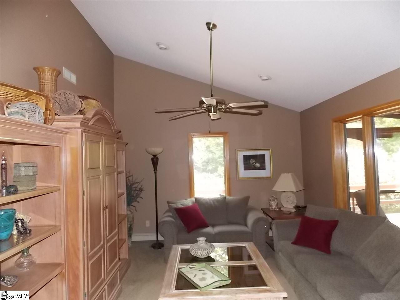103 Hunters Ridge Pickens, SC 29671 - Photo 10 of 27