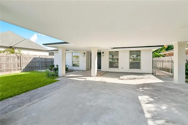 $379,900 | 3940 Uri Street, Metairie, LA 70002