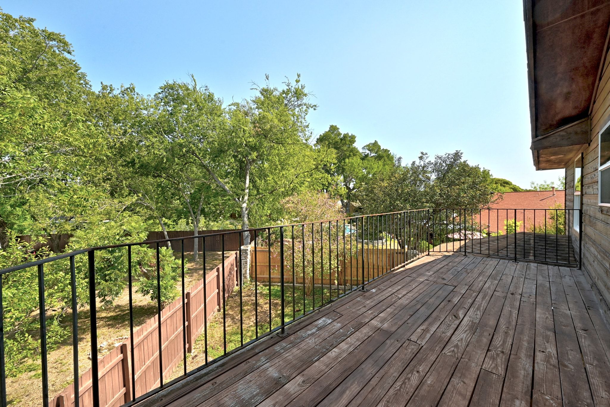 1904 Cedar Ridge Drive Austin, TX 78741 - Photo 32 of 40