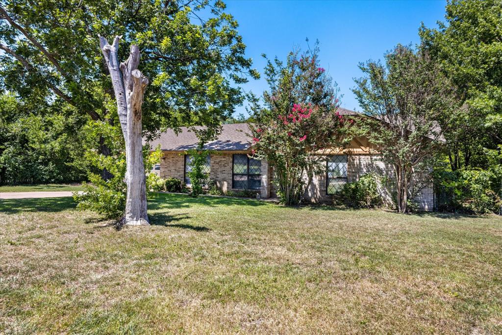 515 Spring Meadow Street Stephenville, TX 76401 - Photo 2 of 35