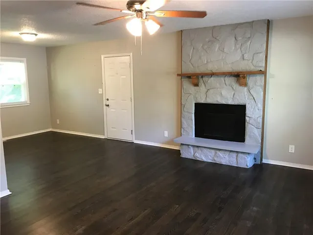 $575,000 | 18904 East Arrowhead Drive, Independence, MO 64056