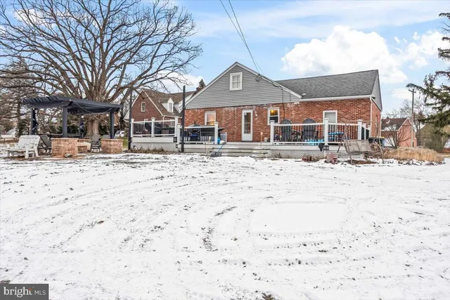 $285,000 | 1806 North Sherman Street, York, PA 17406