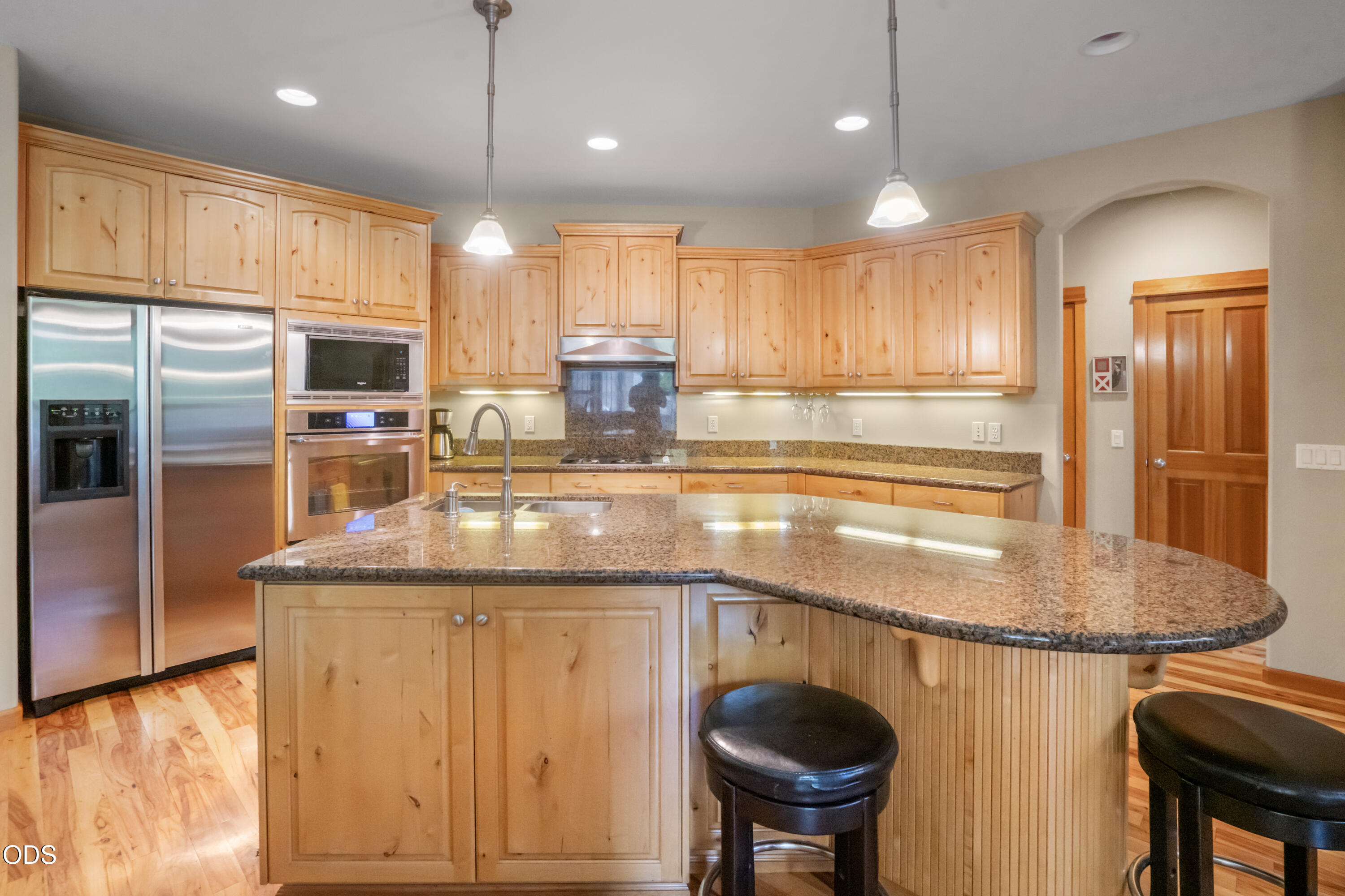 3571 Southwest 36th Place Redmond, OR 97756 - Photo 9 of 39