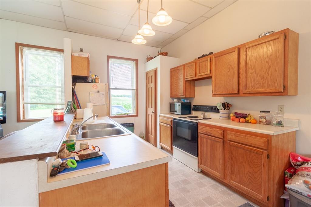 5015 West Lowell Road Columbus, IN 47201 - Photo 5 of 14