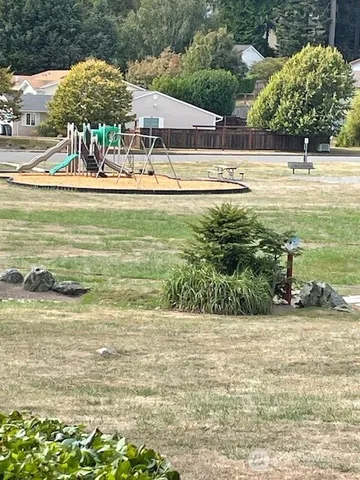 $2,250 | 1616 Skyline Way, Unit 4, Anacortes, WA 98221