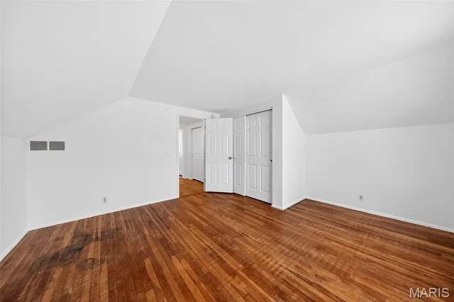 $250,000 | 2042 Shoreham Drive, Florissant, MO 63033