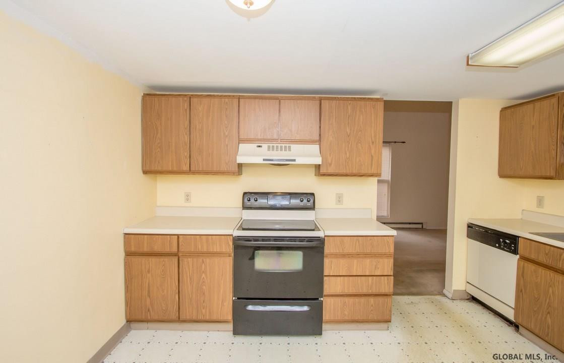 140 Thimbleberry Road Malta, NY 12020 - Photo 4 of 22 Photo 4