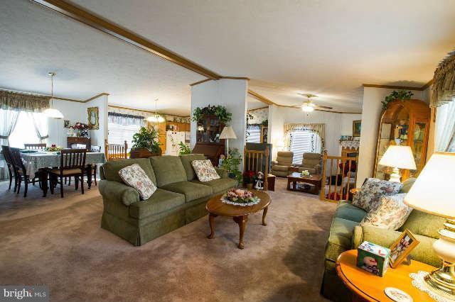 7959 Telegraph Road, Unit 21B Severn, MD 21144 - Photo 2 of 18 Living/Dining/Family Rooms