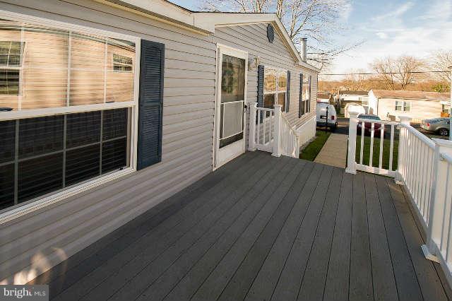 7959 Telegraph Road, Unit 21B Severn, MD 21144 - Photo 16 of 18 Front Deck