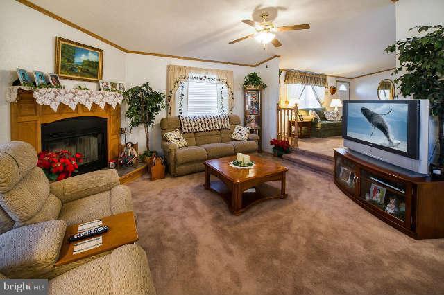 7959 Telegraph Road, Unit 21B Severn, MD 21144 - Photo 4 of 18 Family Room